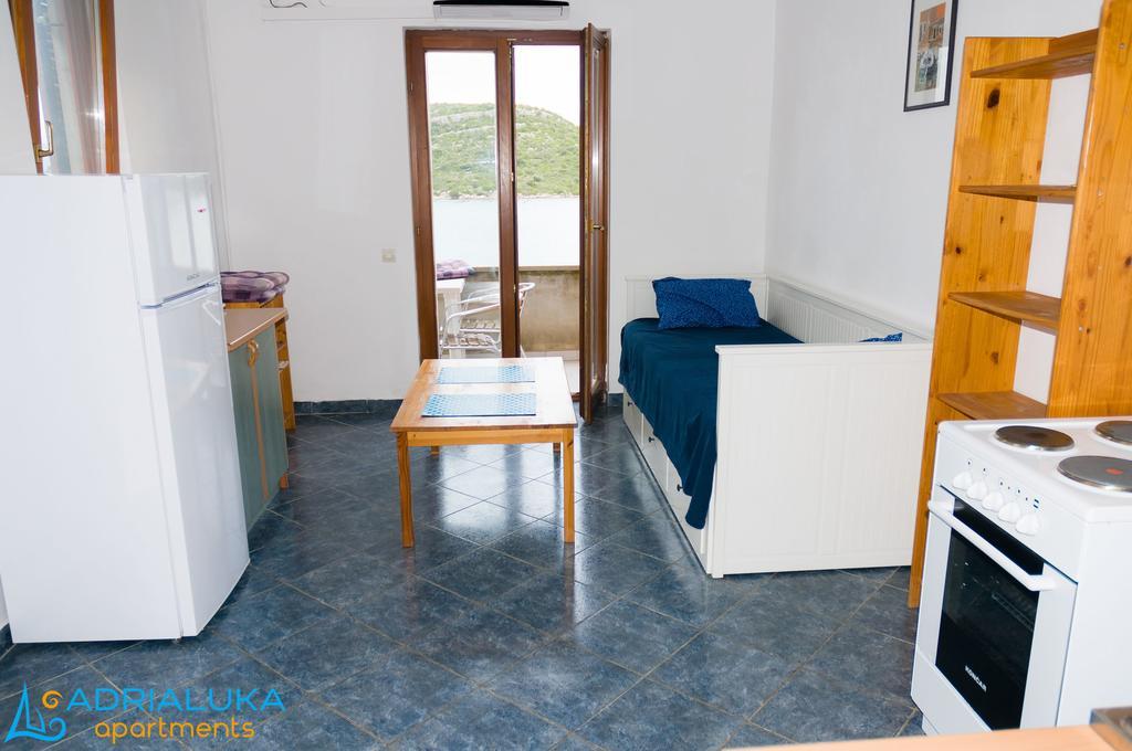 Apartment Adrialuka *